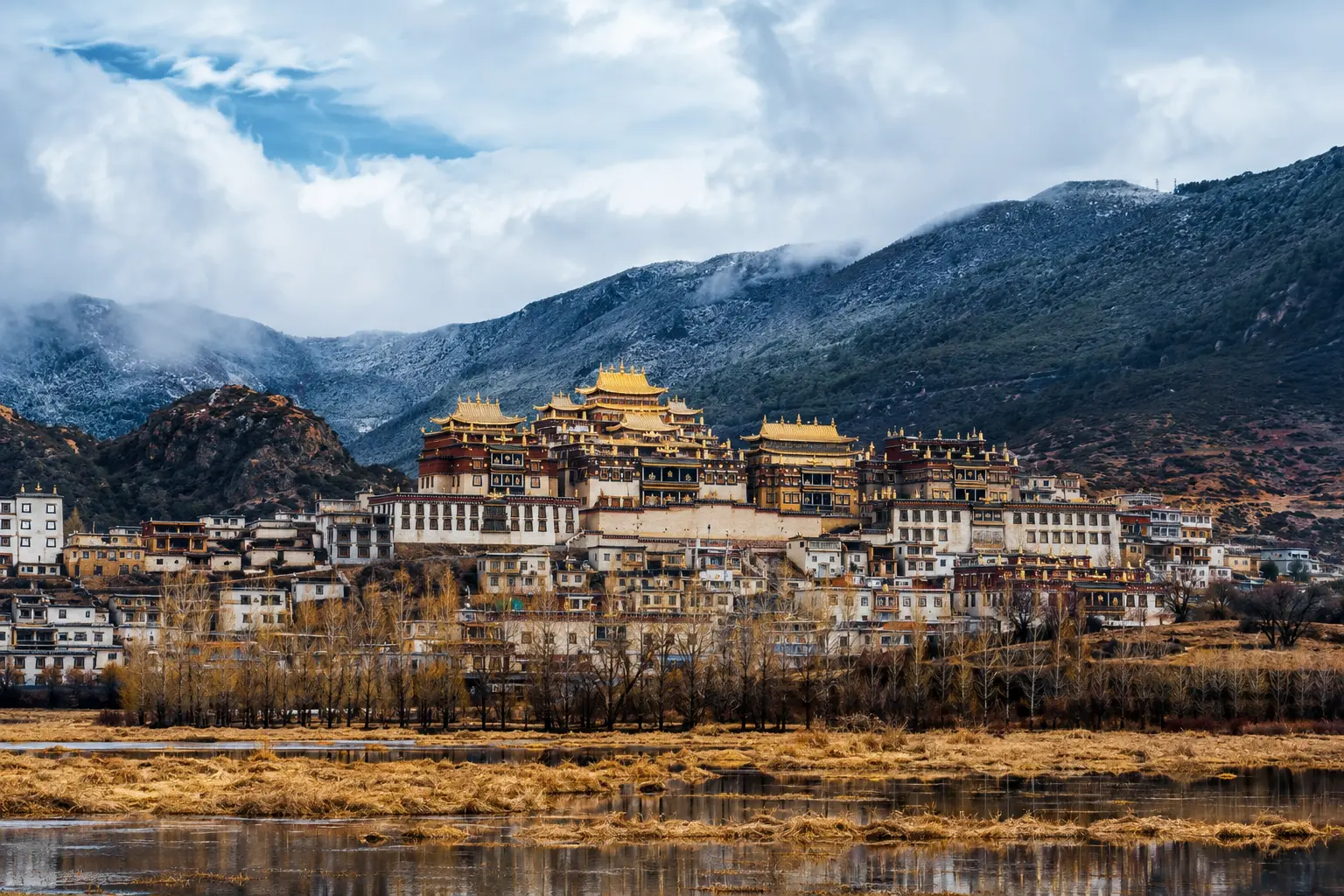 Traditional monastery buildings in Shangri-La